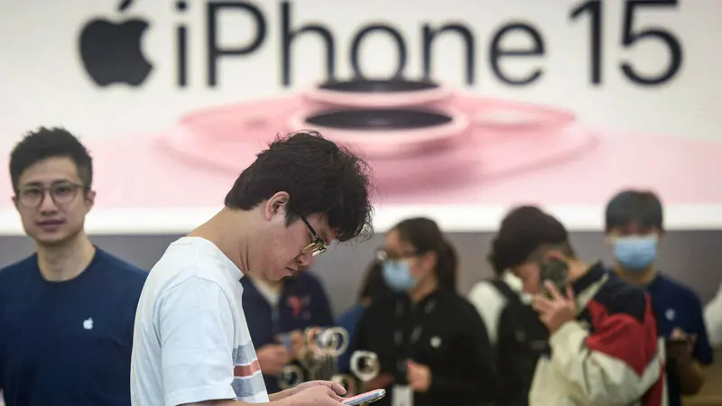 Antrean Warga China untuk Mendapakan IPhone15