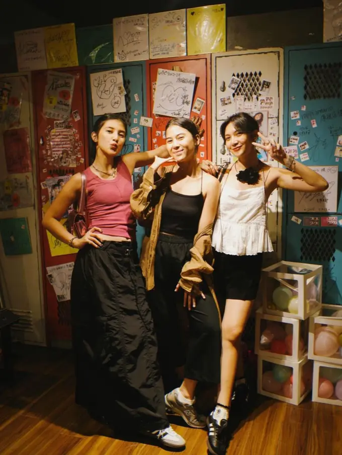 Sheila Dara bersama dua sahabatnya, Fita Anggriani, dan Adinda Thomas (Instagram/@sheiladaisha)