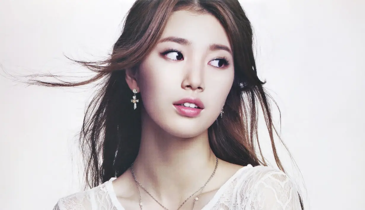 Suzy Miss A merupakan salah satu maknae yang menawan. Tak hanya punya wajah yang cantik, ia juga punya suara yang indah. (Foto: soompi.com)