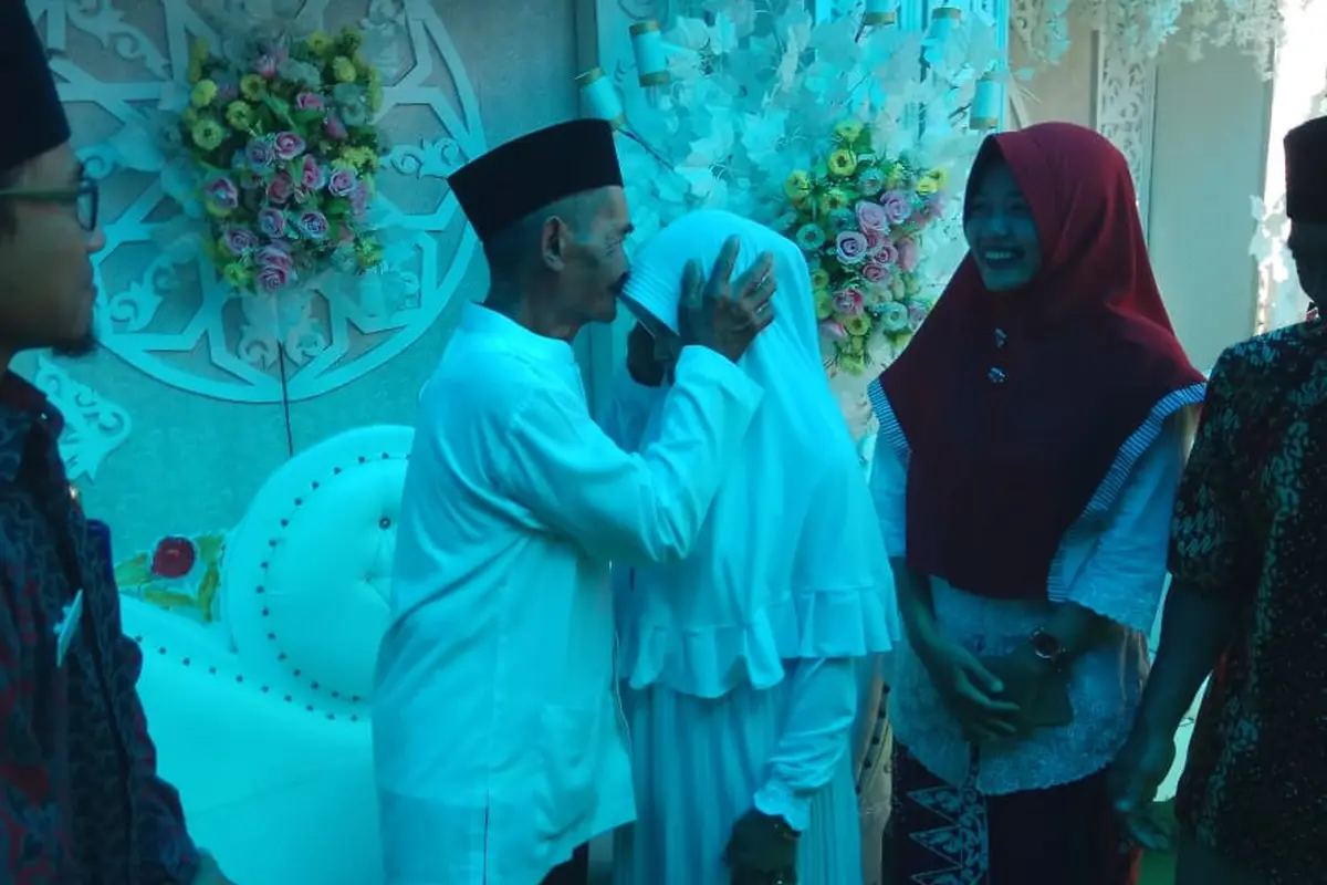lansia mengikuti isbat nikah (Dian Kurniawan/Liputan6.com)