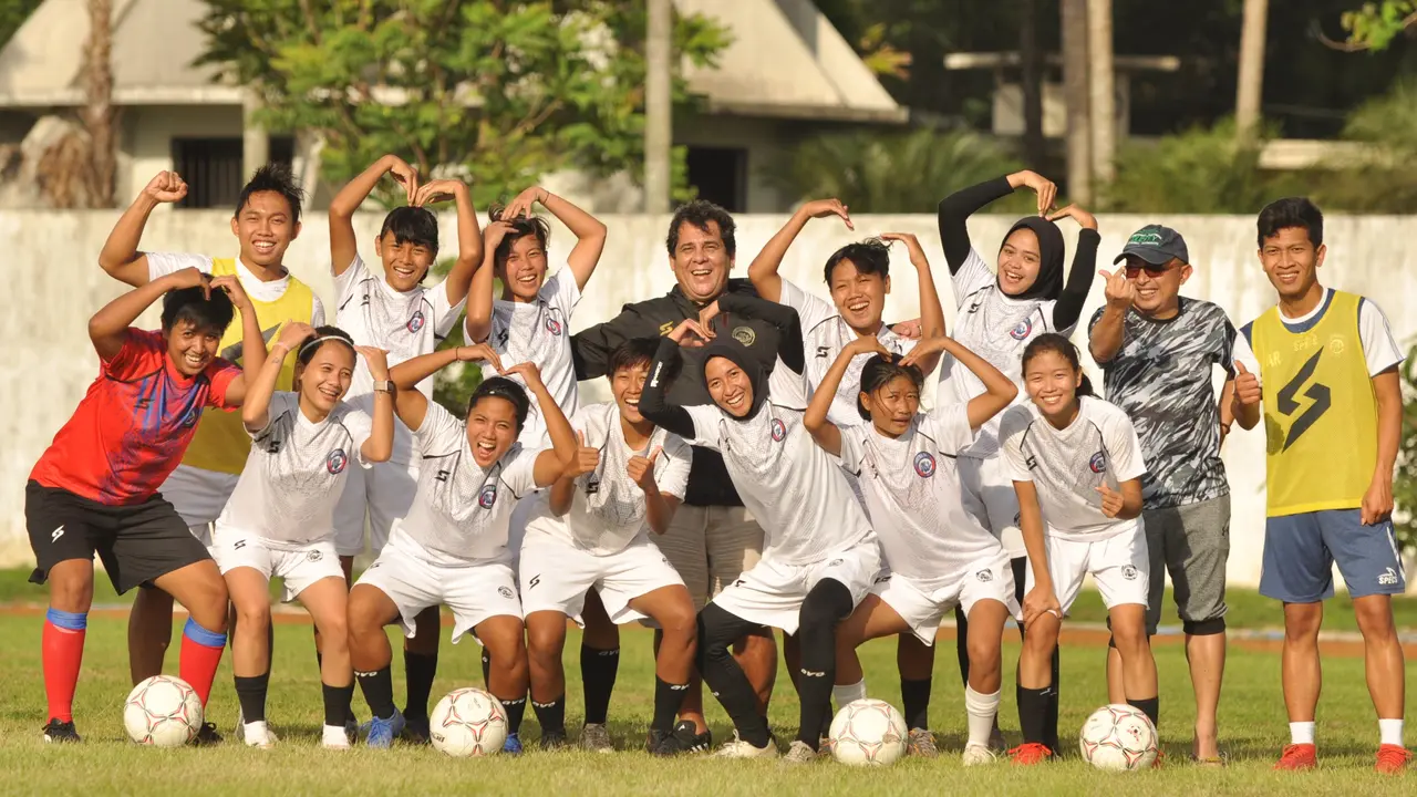 Carlos Oliveira, Arema Putri
