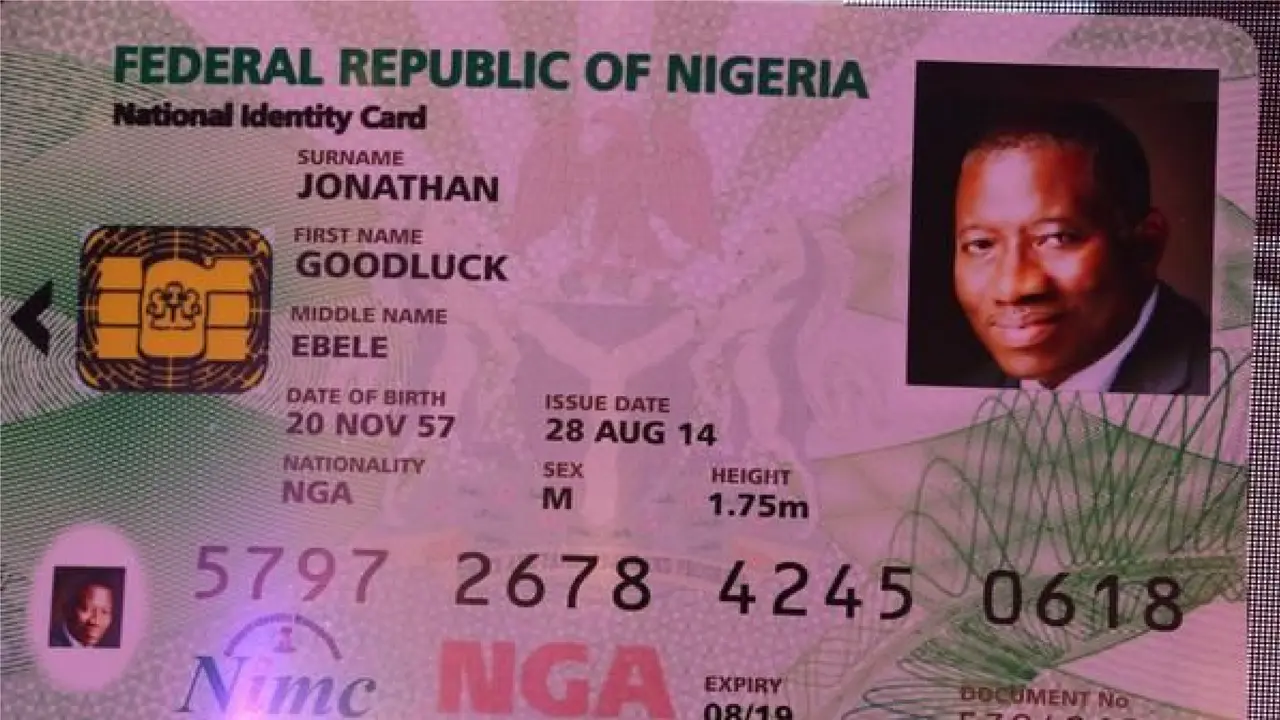 KTP yang sekaligus dijadikan kartu ATM di Nigeria. (Bellanajja)