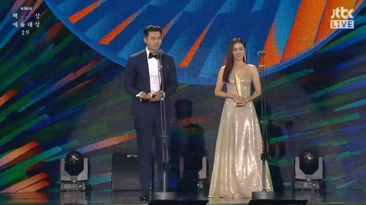 Tatapan Mesra Hyun Bin & Son Ye Jin: Carilah Pasangan yang Selalu Memandangmu Penuh Cinta Meski Jarak Memisahkan