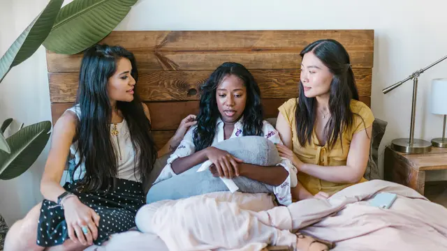 2. Hindari Kalimat Klise