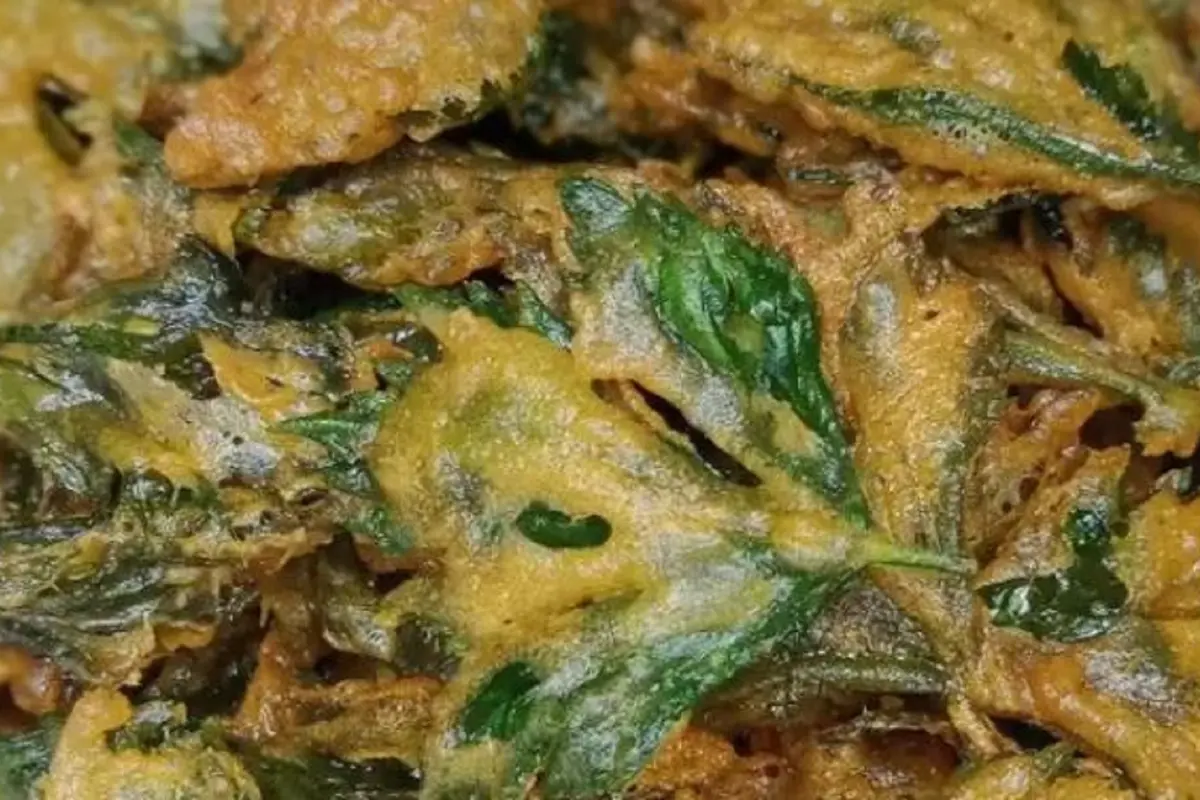 Keripik daun seledri