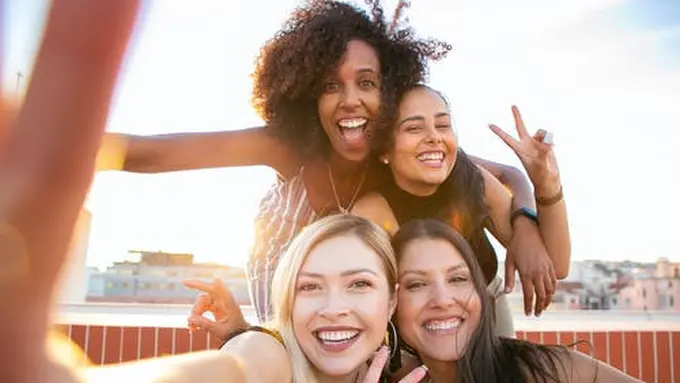 Kata-kata Sedih Perpisahan Sahabat dari Para Tokoh