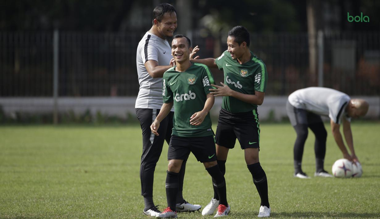 20 Gambar Sepakbola Lucu Bbm Ktawacom Ayo Ketawa