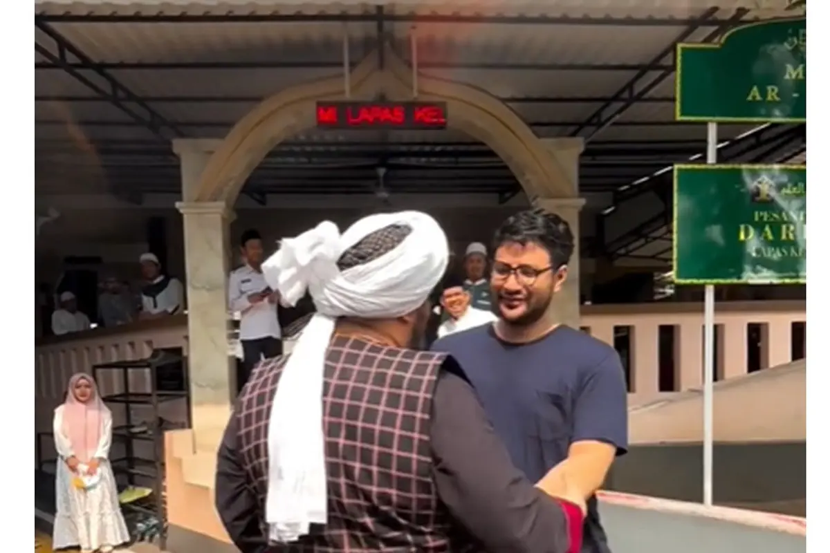 6 Potret Terbaru Ammar Zoni di Lapas yang Bikin Pangling, Beri Bocoran Kapan Bebas