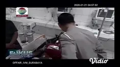 Sebuah minibus rombongan takziah dari Madiun, terlibat kecelakaan dengan sebuah truk tronton di Jalan Raya Mojoagung, Jombang, Jawa Timur. Akibat peristiwa tersebut 3 dari 8 penumpang minibus tewas di tempat kejadian.