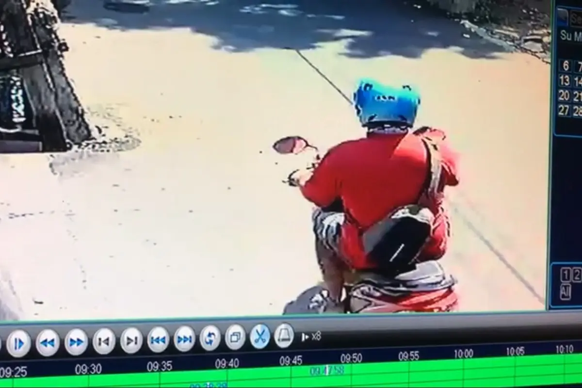 Tangkapan Layar Sebuah Video Rekaman CCTV Saat Pelaku Begal Payudara Akan Beraksi (Liputan6.com/Ahmad Adirin)