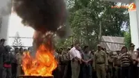 [VIDEO] 242 PNS Dimutasi, Kantor Bupati Kolaka Dilempari Telur