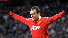 Striker Manchester United Dimitar Berbatov mencetak lima gol ketika Setan Merah melumat Blackburn Rovers 7-1 di Old Trafford pada 27 Desember