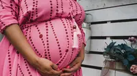 Terobsesi Ingin Anak Laki-laki, Pria Ini Belah Perut Hamil Istrinya untuk Cek Si Bayi