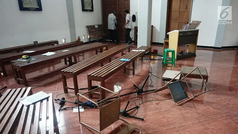 Polisi Olah TKP Penyerangan Gereja Santa Lidwina Bedog Yogyakarta