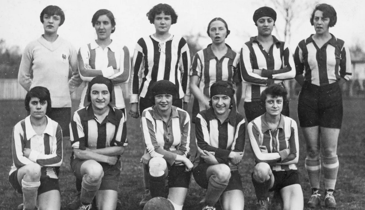 Pose para pesepakbola wanita asal Prancis pada era 1920-an. ( AFP )