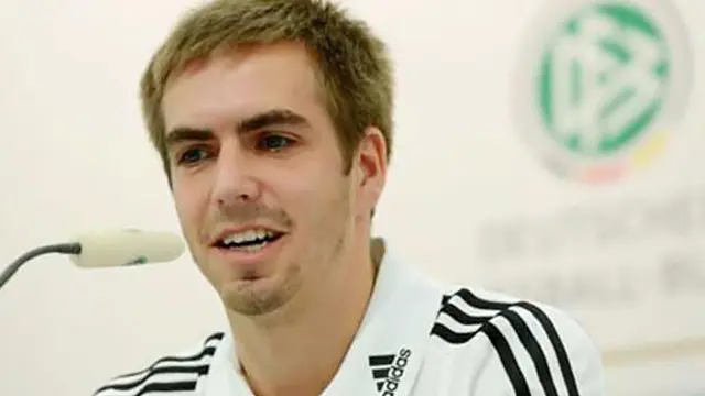 philip-lahm-121015-logo.jpg