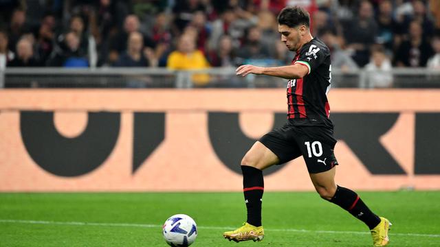 Rival sekota Inter, yakni AC Milan berhasil membenamkan Juventus dengan skor meyakinkan 2-0. (AP Photo/Antonio Calanni)