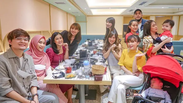 6 Momen Kebersamaan Anggota Cherrybelle Saat Reuni, Kompak Bak Awal Debut