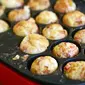 Yuk, buat Takoyaki dengan resep masakan berikut ini.