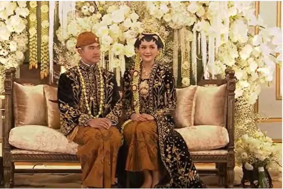 Sejarah Busana Pengantin Dodotan Basahan Solo yang Dipakai Kaesang Pangarep dan Erina Gudono Saat Ngunduh Mantu