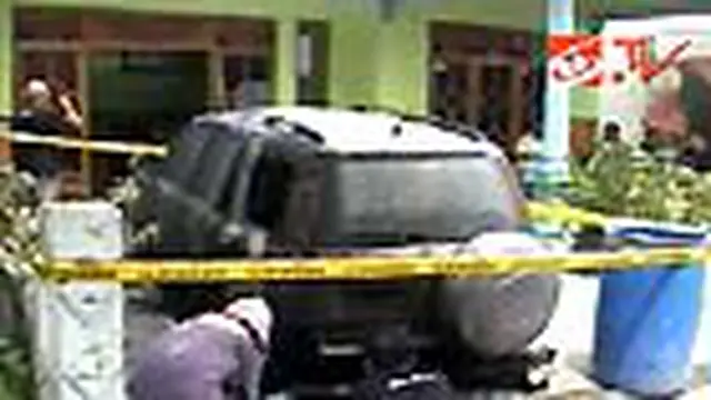 Mobil Anggota Dewan Dibakar