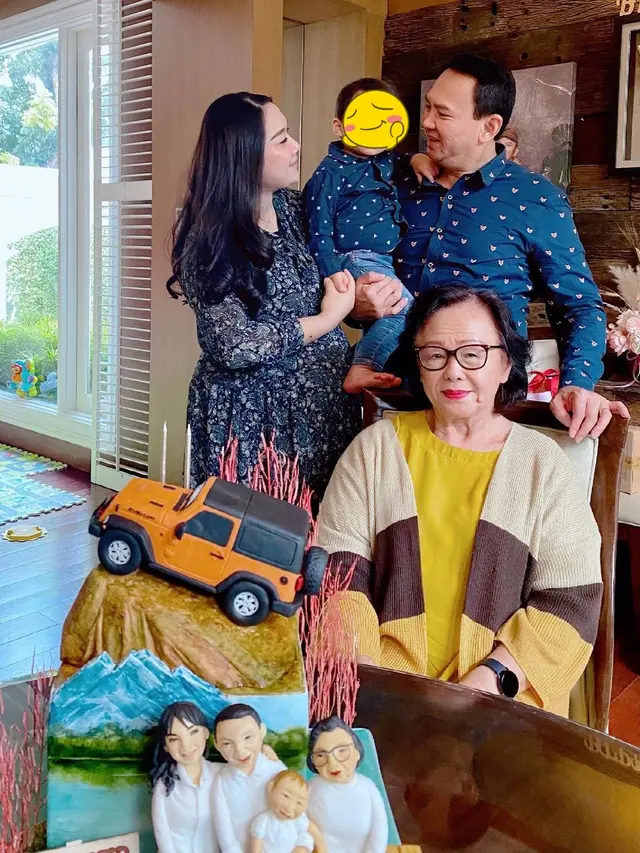 Dikabarkan Hamil Anak Kedua, Ini 5 Potret Terbaru Puput Nastiti Istri Ahok