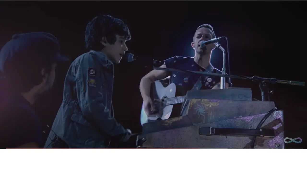 Huillo, anak autisme bersama Coldplay