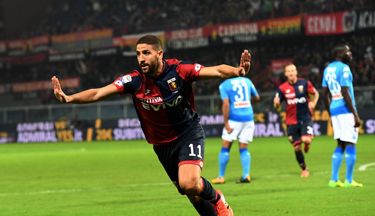 6. Adel Taarabt - Nama Taarabt mulai mencuat saat tampil apik membela QPR musim 2008-2013. Namun terdegradasinya QPR membuat kariernya meredup. (AFP/Vincenzo Pinto)