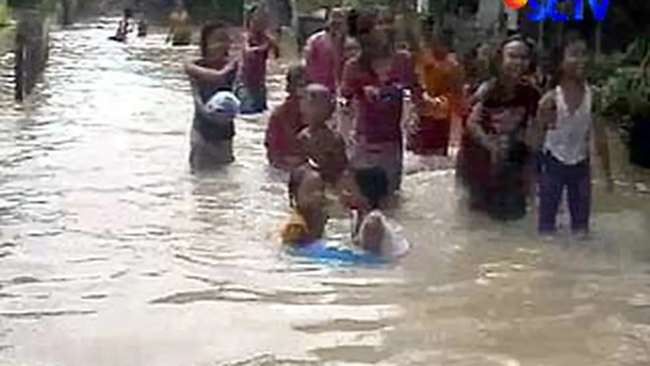 100110bterk4_banjir.jpg