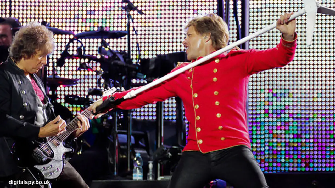 richie-sambora-bonjovi-130403c.jpg