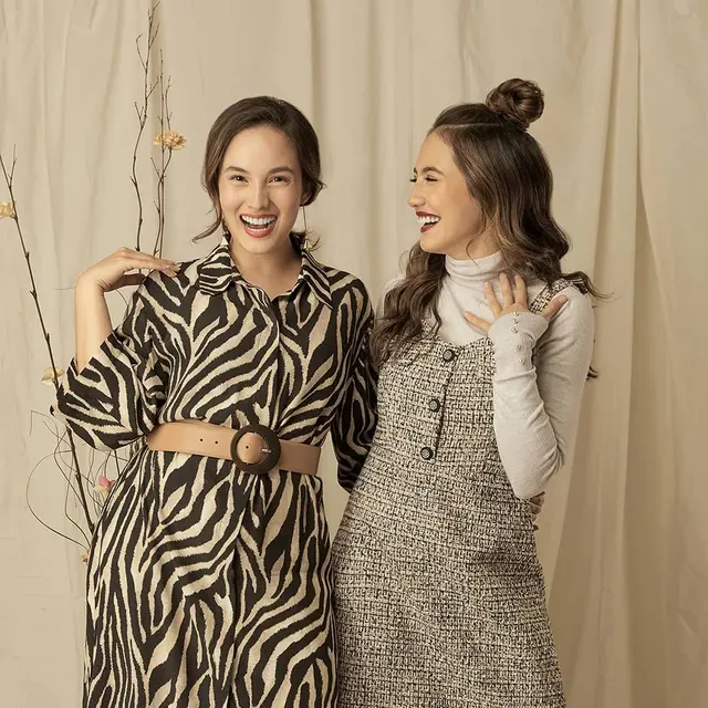 6 Gaya Pemotretan Pevita Pearce dan Chelsea Islan, Disebut Bak Kembar