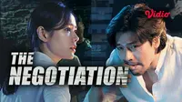 Simak sinopsis film The Negotiation yang tayang di Vidio. (Dok. Vidio)