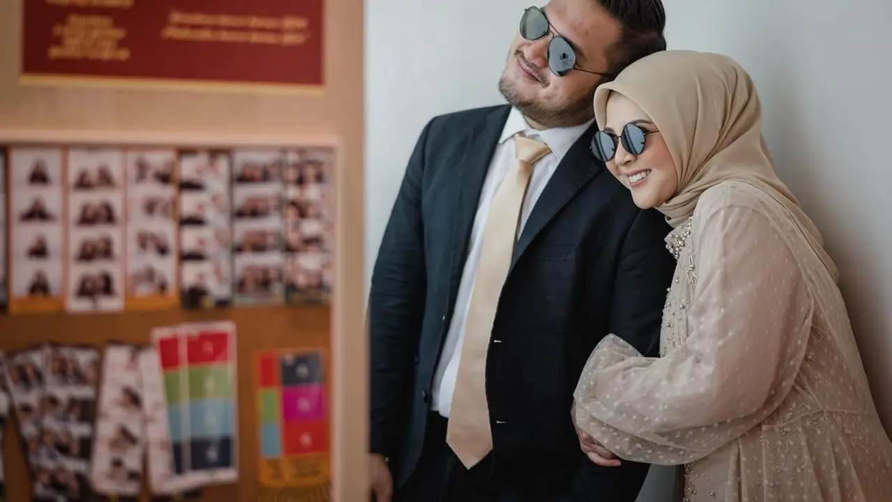 [Fimela] Kesha Ratuliu dan Adhi Permana
