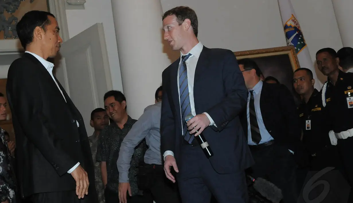 Pertemuan antara Jokowi dan Mark  tampaknya banyak mendapat liputan dari berbagai media baik dalam maupun luar negeri, Jakarta, (13/10/14). (Liputan6.com/Herman Zakharia) 
