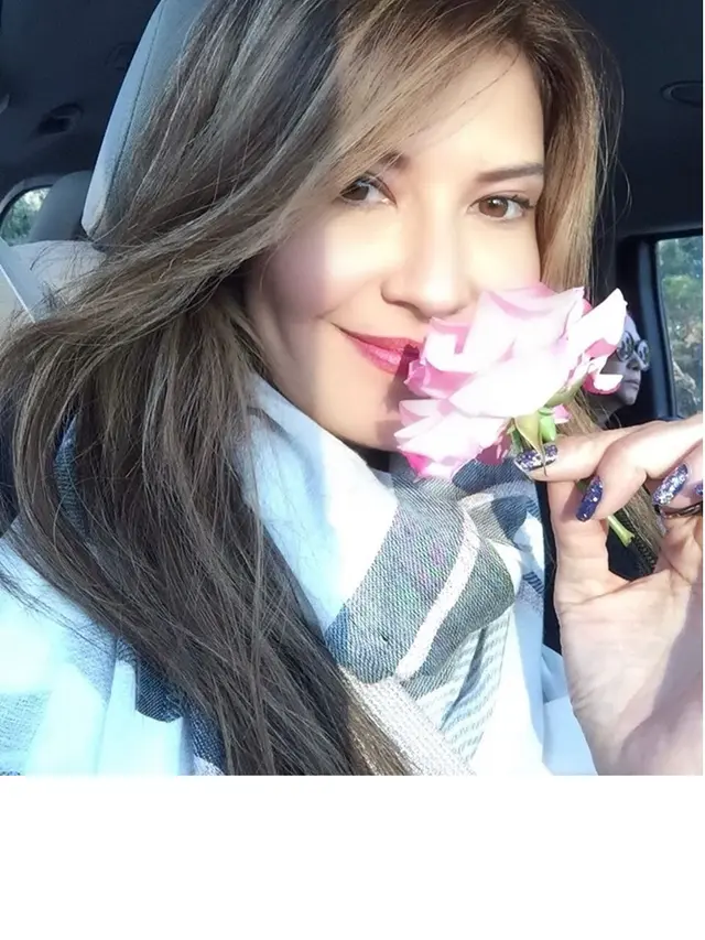 7 Pesona Tamara Bleszynski, Tetap Energik dan Awet Muda Diusia 44 Tahun