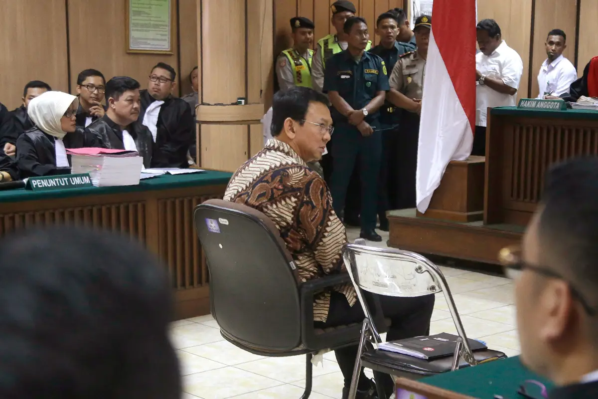 20161213-Ahok Jalani Sidang Perdana-Jakarta