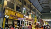 Suasana di Street Food Nagoya Hill Batam.