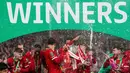 Para pemain Liverpool merayakan kemenangan dalam pertandingan final Piala Liga Inggris melawan Chelsea di Stadion Wembley, London, Minggu, 25 Februari 2024. (AP Photo/Alastair Grant)