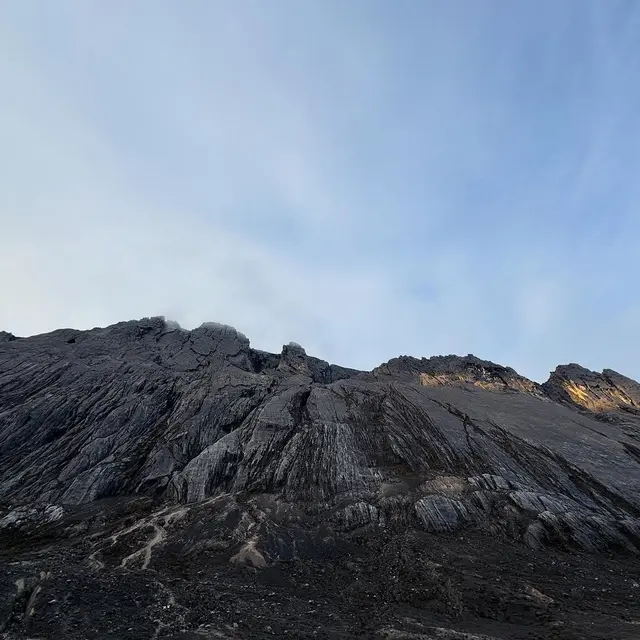 Fiersa Besari di Puncak Gunung