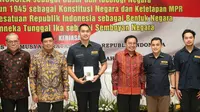 Berbagai bentuk pemahaman nilai luhur bangsa banyak diupayakan elemen bangsa termasuk MPR dengan Sosialisasi Empat Pilarnya.