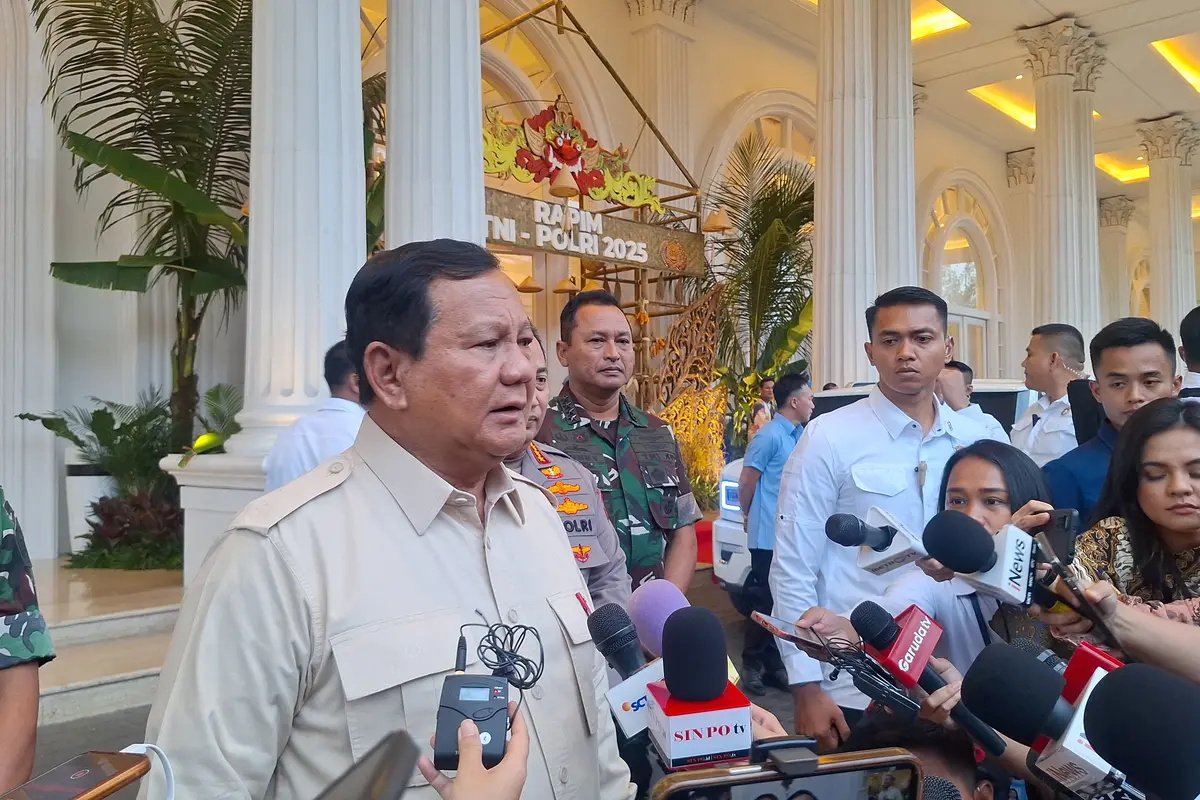 Presiden Prabowo Subianto saat menghadiri Rapim TNI-Polri di Tribrata Darmawangsa Jakarta Selatan, Kamis (30/1/2025).