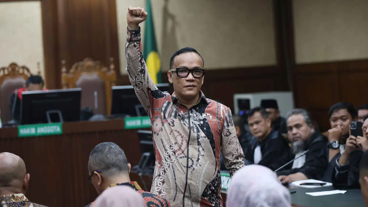 Kasus Pemerasan dan Gratifikasi Pengurusan Sertifikasi K3: Mantan Wamenaker Immanuel Ebenezer Dituntut Lima Tahun Penjara, Denda Rp 250 Juta