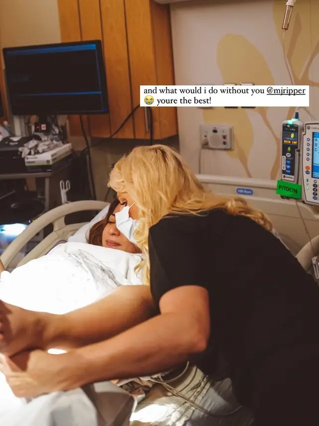 Momen Nikita Willy melahirkan. (Foto: Instagram Stories @nikitawillyofficial94)