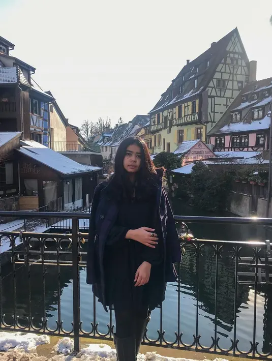 6 Potret Terbaru JP Millenix IMB, Kini Jadi Sarjana Hukum di Prancis (sumber: Instagram/jpmillenix_)