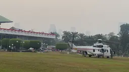 2 Helikopter Parkir di Halaman DPR Jelang Pidato Kenegaraan Prabowo
