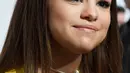 “Aku punya tempat tidur keringat seperti burrito (makanan khas Meksiko). Dan aku harus membungkus badanku selama 45 menit hingga tubuhku berkeringat,” ucap Selena Gomez. (AFP/Bintang.com)