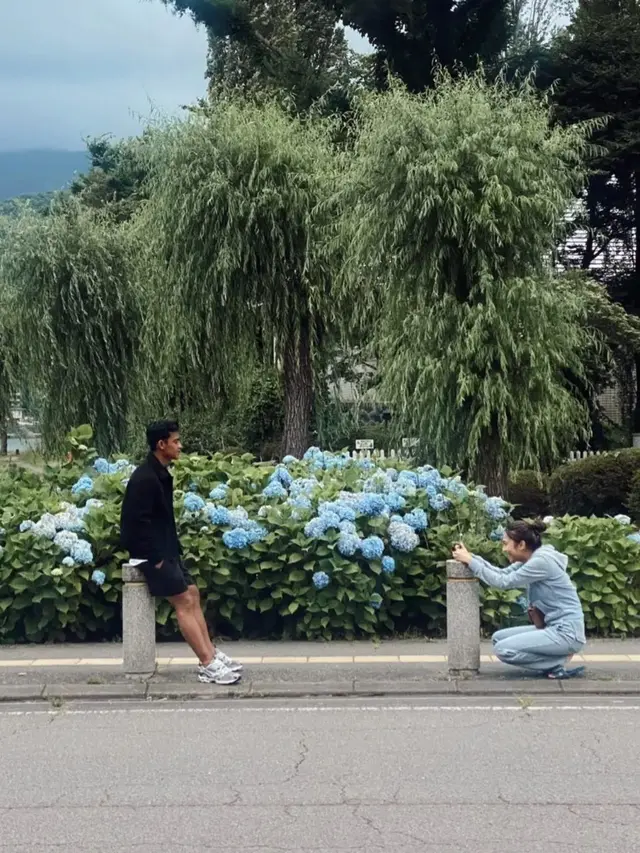 6 Potret Arhan dan Azizah Saling Gantian Ambil Foto, Netizen: Romantis Bikin Baper