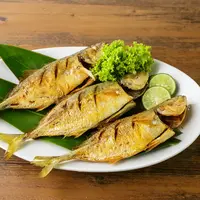 ilustrasi ikan kembung goreng/copyright by yogi hadijaya (Shutterstock)