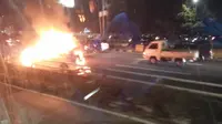 Mobil terbakar di tol dalam kota Jakarta (TMC Polda Metro)