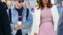 Sebelumnya Priyanka Chopra dan Nick Jonas tertangkap kamera berada di bandara berdua. (Getty Images/Cosmopolitan)